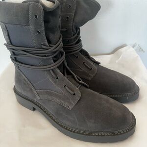 Saint Morta Men's Gray Suede Boots